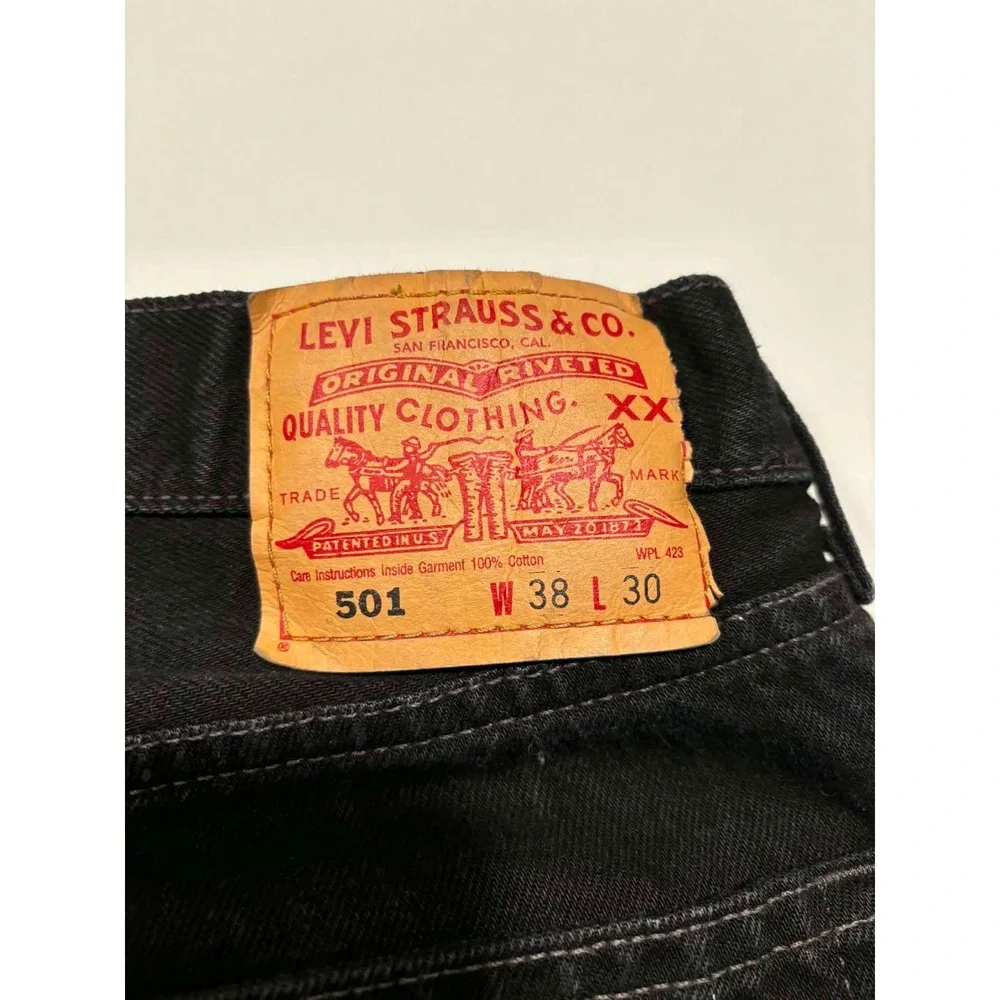 Vintage Levis 501 Mens Black Straight Leg Button Fly Denim Jeans W38 L30